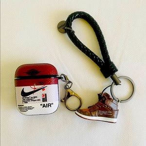 Nike Airpod 1/2 case w/sneaker keychain